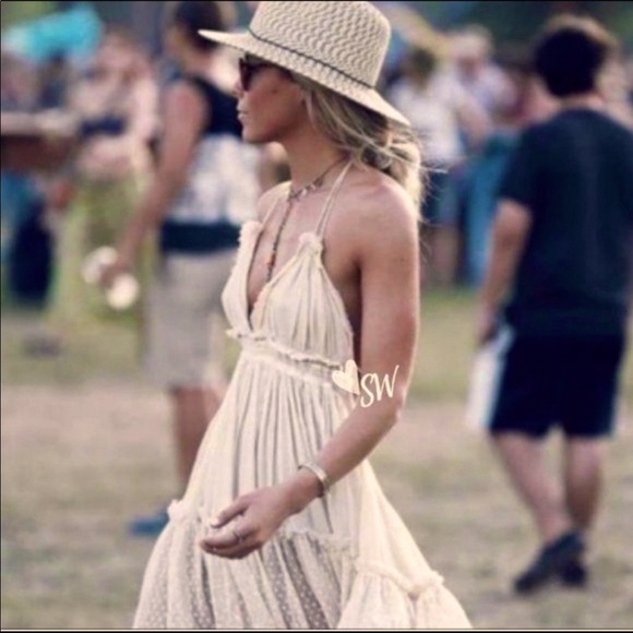 BOHO GYPSY HALTER BABYDOLL DRESS WITH OPEN BACK - Picture 4 of 9